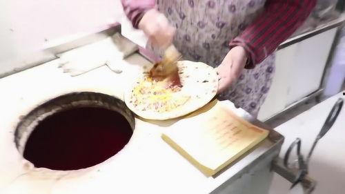 吃瓜吃吃饼群众,吃瓜群众与吃饼群众的趣味生活