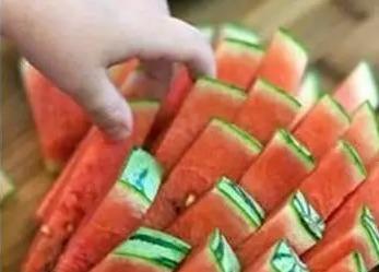 吃瓜群众专业视频,带你领略幕后花絮与趣味瞬间